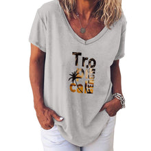 Lade das Bild in den Galerie-Viewer, Personalisierbares Oversized V-Ausschnitt T-Shirt für Damen - Lockerer Schnitt
