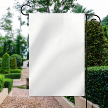 Lade das Bild in den Galerie-Viewer, Gartenflagge selbst gestalten (31x46cm) | Mit Foto &amp; Namen
