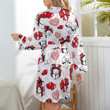 Lade das Bild in den Galerie-Viewer, Dein Wohlfühl-Moment | Eleganter Morgenmantel personalisieren
