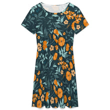 Lade das Bild in den Galerie-Viewer, Kurzarmkleid personalisieren | Damen Sommerkleid mit Foto gestalten
