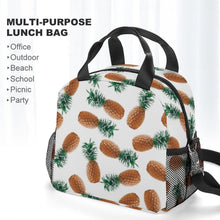 Lade das Bild in den Galerie-Viewer, Lunchbag zum Umhängen personalisiert | Kühltasche mit Schultergurt
