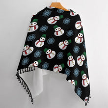 Lade das Bild in den Galerie-Viewer, Dein Stil-Statement | Personalisierbarer Poncho für Damen | mit Fransen
