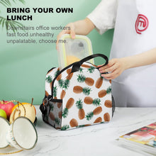 Lade das Bild in den Galerie-Viewer, Lunchbag zum Umhängen personalisiert | Kühltasche mit Schultergurt

