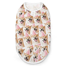 Lade das Bild in den Galerie-Viewer, Personalisiertes Haustier-Shirt mit All-Over-Print
