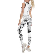 Lade das Bild in den Galerie-Viewer, Einteiler Jumpsuit Sport Personalisiert | Yoga Unitard mit Fotodruck

