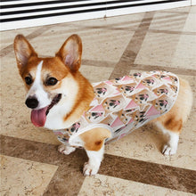 Lade das Bild in den Galerie-Viewer, Personalisiertes Haustier-Shirt mit All-Over-Print
