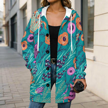 Lade das Bild in den Galerie-Viewer, Damen Fleecejacke mit Kapuze mittellang – personalisierbar
