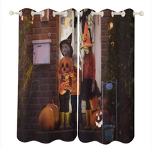 Lade das Bild in den Galerie-Viewer, Halloween Deko Perforierter Gardine Vorhang Fotovorhang (Muster Spleiß Druck) 52&quot;×72&quot; 52&quot;×84&quot; selbst gestalten und bedrucken
