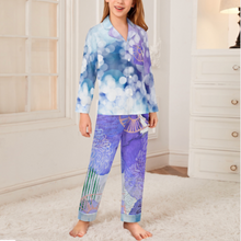 Lade das Bild in den Galerie-Viewer, Multi-Image-Design Jungen Mädchen Kinder Pyjama langarm Schlafanzug zum knöpfen 2 tlg. mit Foto Design Motiv Text selbst gestalten und bedrucken in Karo Optik mit Knopfleiste
