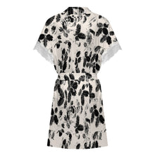 Lade das Bild in den Galerie-Viewer, Multi-Image-Design Damen/Frauen Kurzärmeliger Bademantel Pyjama mit Gürtel und Spitzenbesatz SDS2517 mit Foto Design Motiv Text selbst gestalten und bedrucken
