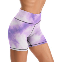 Lade das Bild in den Galerie-Viewer, High-Waist Shorts Personalisiert | Mikrofaser Yogashorts mit Fotodruck
