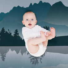 Lade das Bild in den Galerie-Viewer, Leichte Fotodecke personalisieren | Ganzjährige Kuscheldecke
