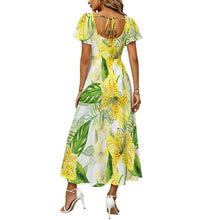 Lade das Bild in den Galerie-Viewer, Flared Sleeve Dress 1 (184)
