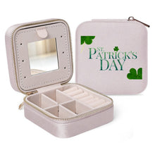 Lade das Bild in den Galerie-Viewer, Velvet Jewelry Box St. Patrick's Day, Clover

