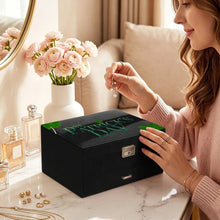 Lade das Bild in den Galerie-Viewer, Triple-layer Suede Jewelry Box St. Patrick's Day, Clover

