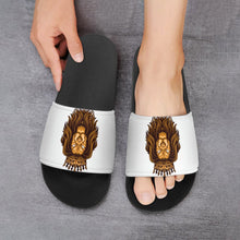 Lade das Bild in den Galerie-Viewer, Unisex Badeschlappen mit Foto | PVC Slipper &amp; Hausschuhe selbst gestalten
