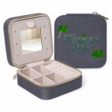 Lade das Bild in den Galerie-Viewer, Velvet Jewelry Box St. Patrick's Day, Clover

