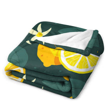 Lade das Bild in den Galerie-Viewer, Personalisierte Fotodecke aus weichem Flanell - Kuscheldecke bedrucken

