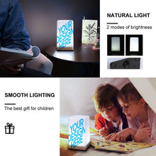 Lade das Bild in den Galerie-Viewer, Fotolampe Kleine Schreibtischlampe Personalisierte 3D Nachttischlampe mit Foto Text selbst gestalten und bedrucken
