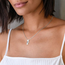 Lade das Bild in den Galerie-Viewer, Herzförmige Familienkette mit Drei Herzen Anhänger X0056 in Sterling Silber mit 18K Gold Roségold Vergoldung Länge verstellbar selbst gestalten
