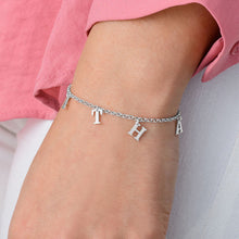 Lade das Bild in den Galerie-Viewer, Buchstaben Charm - Armband S0016 für Damen / Herren aus Sterlingsilber mit Gravur selbst gestalten
