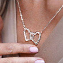 Lade das Bild in den Galerie-Viewer, Sterling Silber Halskette mit Doppelherz Diamant Anhänger mit Wunschgravur X0093 mit 18K Gold Roségold Vergoldung Länge verstellbar selbst gestalten
