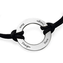 Lade das Bild in den Galerie-Viewer, LITTLE SECRET Disc Armband schwarzes Satin Armband S0010 mit 925 Sterling Silber Charm mit Gravur selbst gestalten
