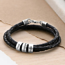 Lade das Bild in den Galerie-Viewer, Moments dreifaches schwarzes Lederarmband S0008 mit 925 Sterling Silber Charms mit Gravur selbst gestalten
