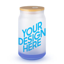 Lade das Bild in den Galerie-Viewer, Milchglas Becher Trinkglas mit Deckel mit Fotos Muster Text Logo selbst gestalten und bedrucken
