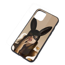 Lade das Bild in den Galerie-Viewer, Glas Handyhülle Apple iPhone 11 mit Foto selbst gestalten und bedrucken
