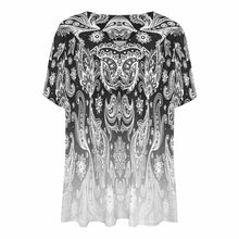Lade das Bild in den Galerie-Viewer, Einzelbilddruck Allover Print TShirt Kuzarm mit einem V- Ausschnitt Damen / Frauen BDT mit Fotos Muster Text Logo selbst gestalten und bedrucken
