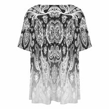 Lade das Bild in den Galerie-Viewer, Einzelbilddruck Allover Print TShirt Kuzarm mit einem V- Ausschnitt Damen / Frauen BDT mit Fotos Muster Text Logo selbst gestalten und bedrucken
