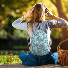 Lade das Bild in den Galerie-Viewer, Jutebeutel Segeltuch Canvas Kordelzugbeutel Kordeltasche Rucksack mit Kordelzug (Beidseitiger Druck mit dem gleichen Bild) mit Fotos Muster Text Logo selbst gestalten und bedrucken
