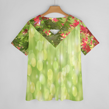 Lade das Bild in den Galerie-Viewer, Multi-Image-Druck Allover Print TShirt BDT Blusenshirt T-Shirt Kuzarm mit einem V- Ausschnitt Damen / Frauen mit Fotos Muster Text Logo selbst gestalten und bedrucken
