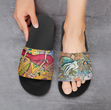 Lade das Bild in den Galerie-Viewer, Multi-Image-Druck Badeschuhe Herren Damen PVC Hausschuhe Slippers Flip Flops Pantolette mit Fotos Muster Text Logo selbst gestalten und bedrucken
