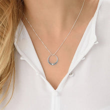 Lade das Bild in den Galerie-Viewer, Runde kreisförmige Halskette mit Zirkonias aus 18K vergoldetem / 18K Rosévergoldetem 925er Silber / Kupfer X0015 mit Namen Gravur selbst gestalten
