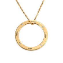 Lade das Bild in den Galerie-Viewer, Personalisierte ringförmige Familienkette X0059 mit Zirkonias mit Gravur in Sterling Silber mit 18K Gold Roségold Vergoldung Länge verstellbar selbst gestalten
