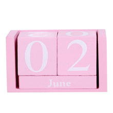 Lade das Bild in den Galerie-Viewer, Netter Vintage Desktop Holz Alphabet Kalender 2021
