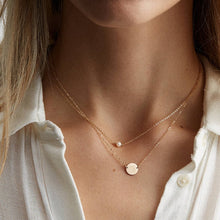 Lade das Bild in den Galerie-Viewer, e-Manco Edelstahl Damen Golden Layered Pearl Halskette
