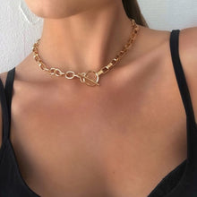 Lade das Bild in den Galerie-Viewer, 17KM weibliche große Halskette &amp; Herren Retro geometrische Goldkette
