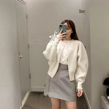 Lade das Bild in den Galerie-Viewer, Koreanische Stil Jacke Perle offene Klappe Fledermaus Ärmel Wolle gestrickt Damenjacke
