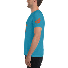 Lade das Bild in den Galerie-Viewer, Kurzärmeliges T-Shirt Tri-Blend Herren/Männer selbst gestalten und bedrucken
